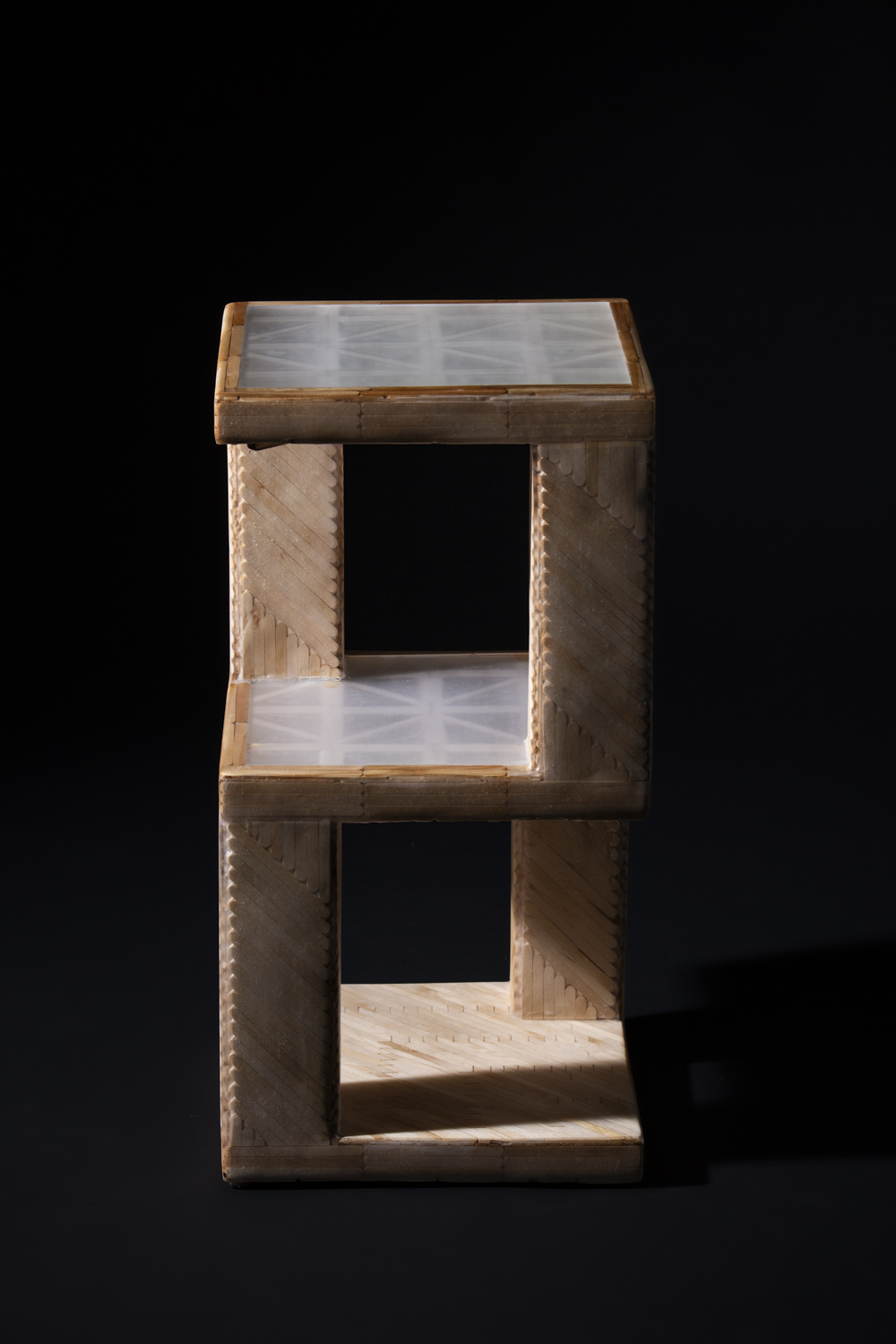 Side profile of the two-tier table