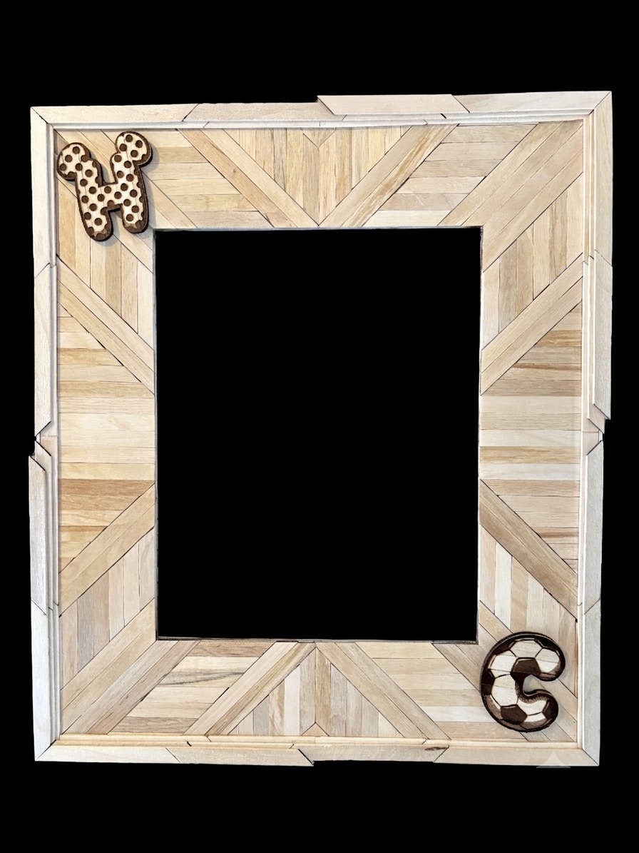 Custom frame with pattern