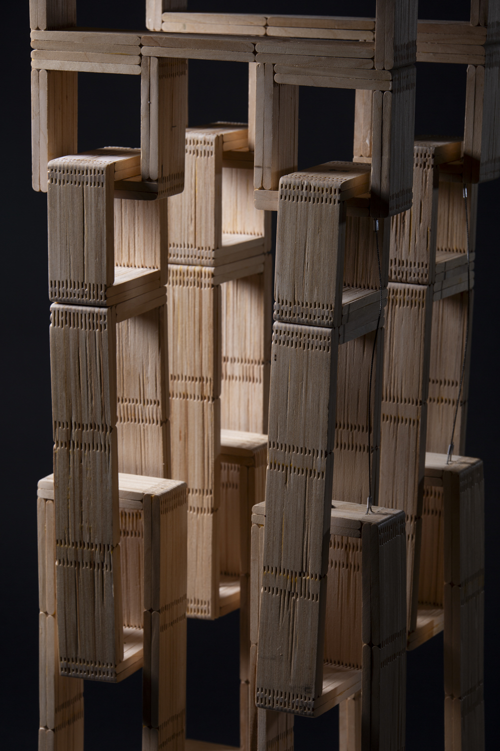 Detail of the suspended blocks and tension cables